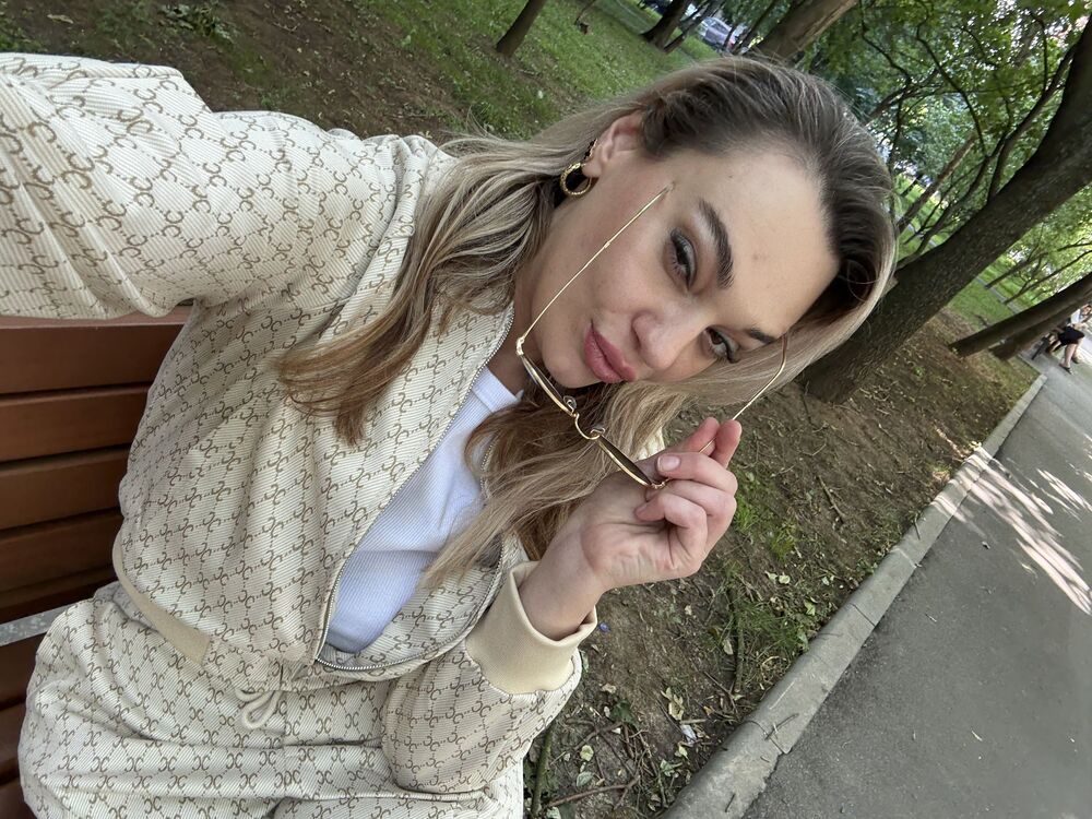  54789280  Amaliya, 35 ,    