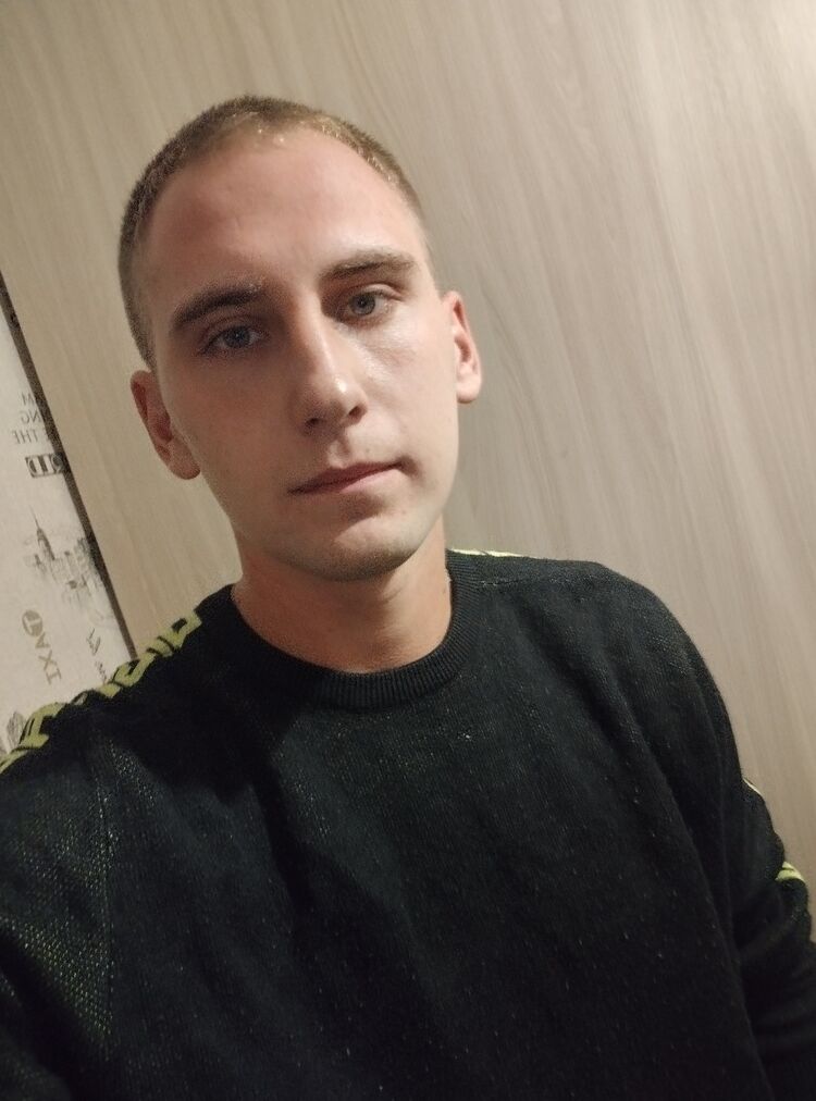  ,   Mikhail, 22 ,   ,   