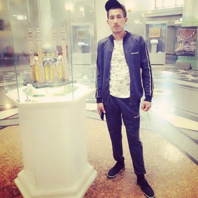  32844590  , 29 ,    -