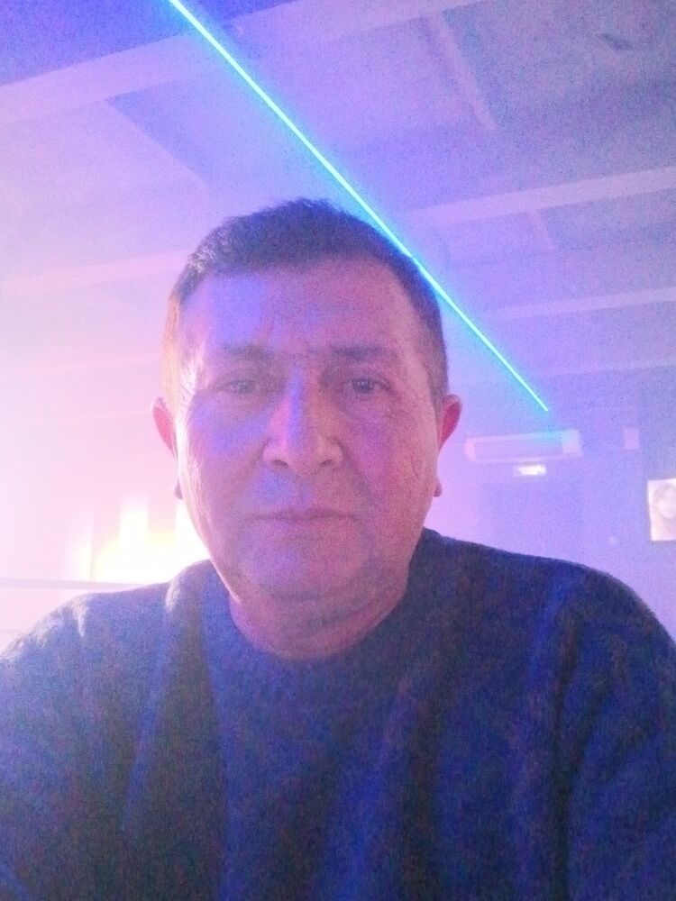  46714670  Adem, 46 ,    
