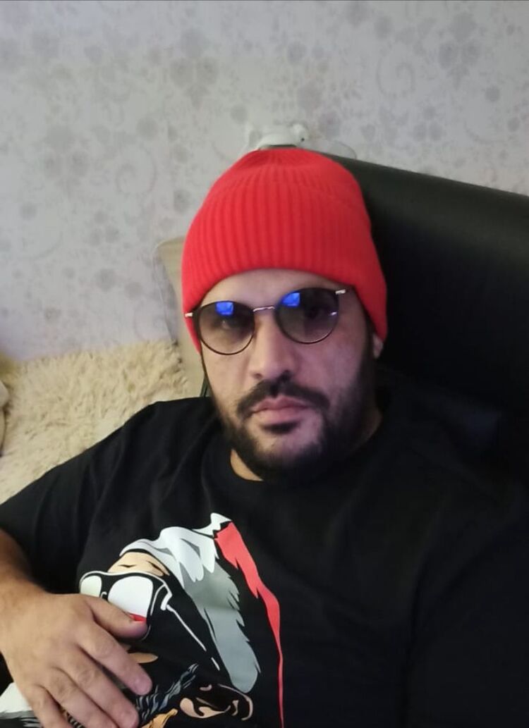  ,   Nani, 43 ,     , c , 