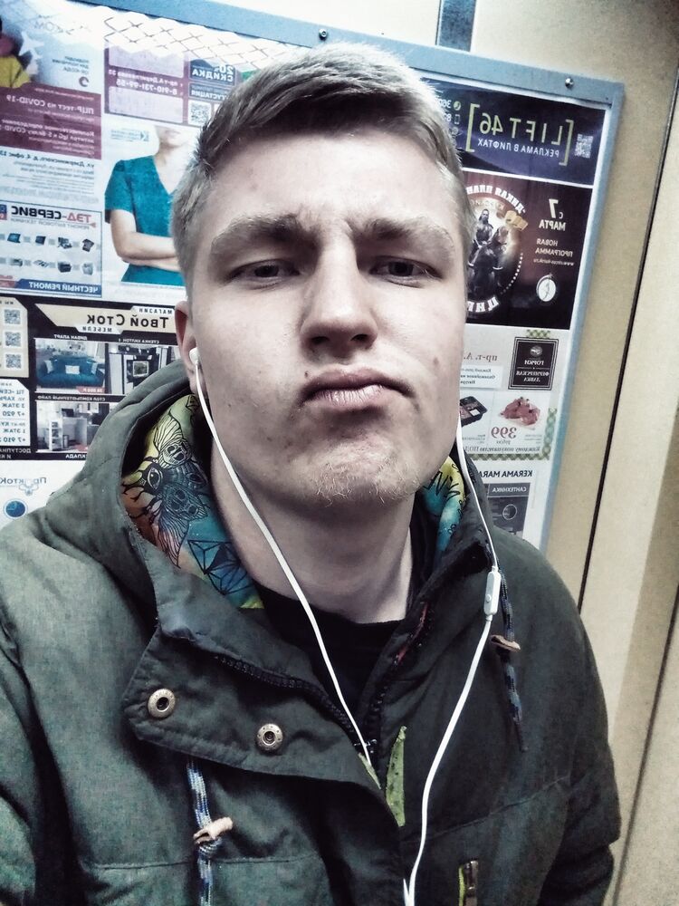  26069870  Sasha, 25 ,    