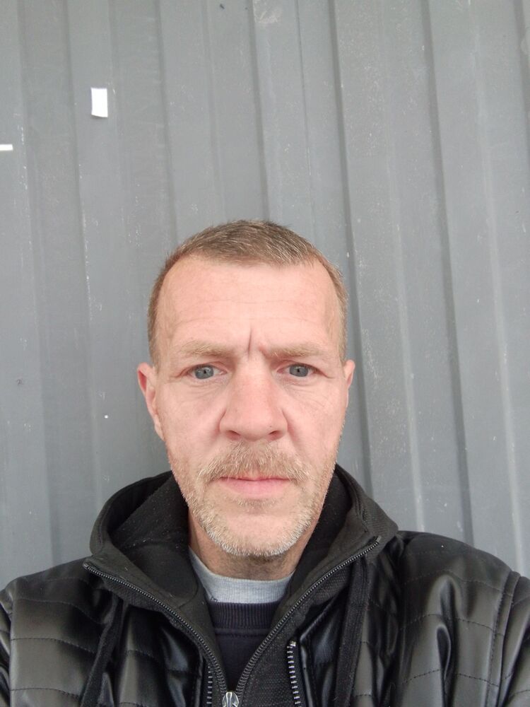  32653140  Vova, 51 ,    