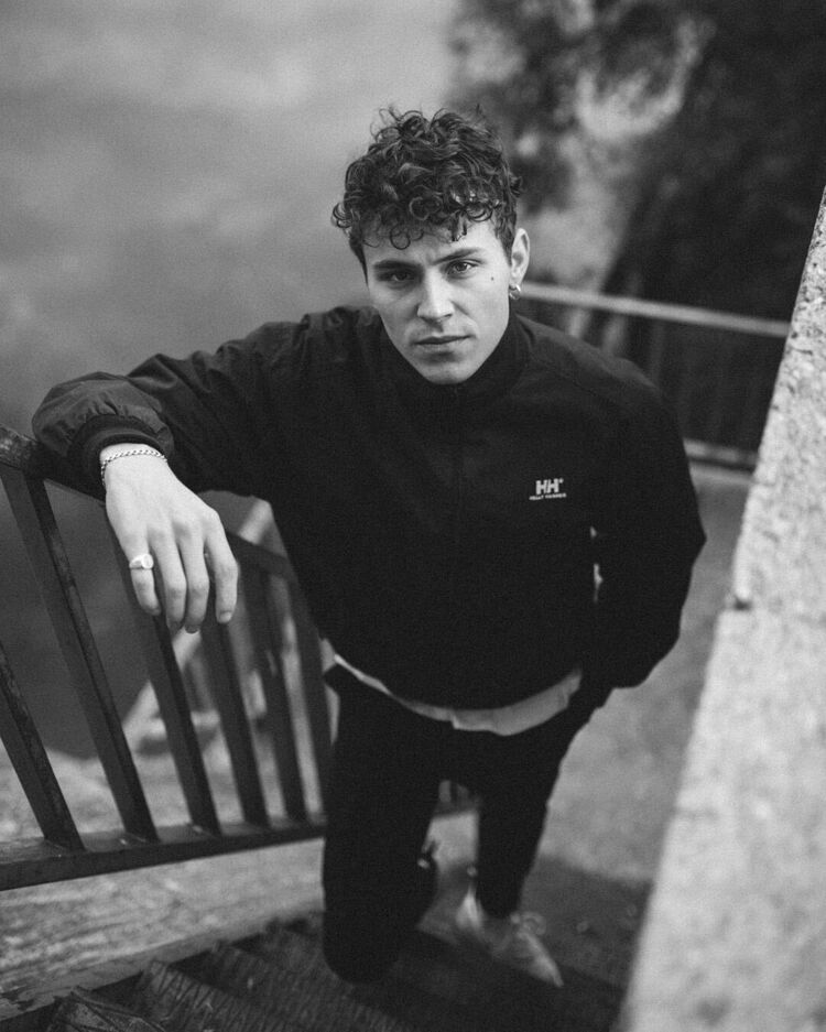 ���� 23000570 ����� Aza, 24 ����, ���� ���������� � ������