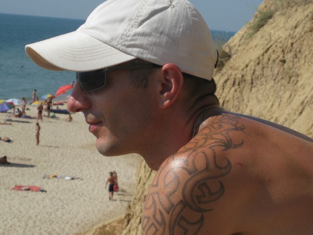  ,   Vasile, 44 ,     , c 