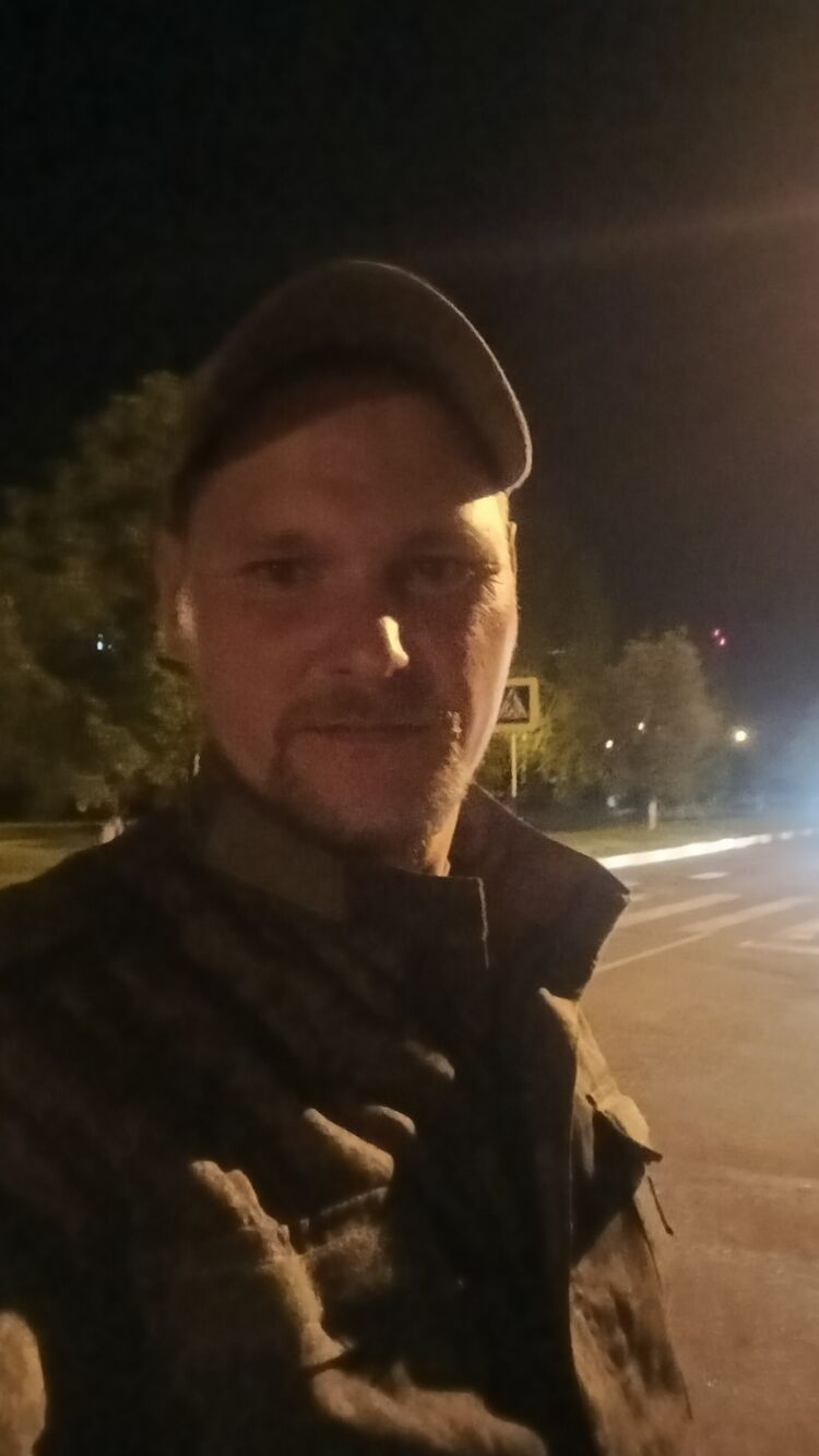  37204740  Koly, 34 ,    