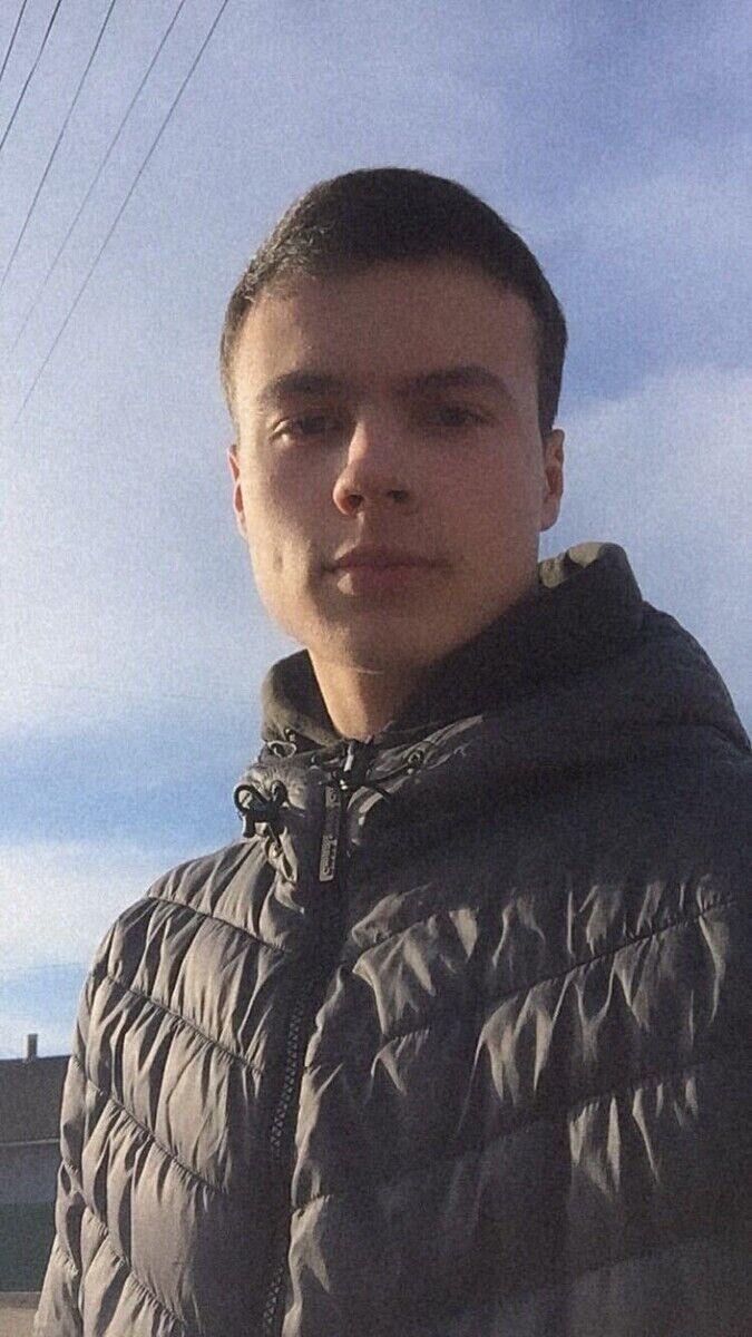  22483230  Dima, 22 ,    