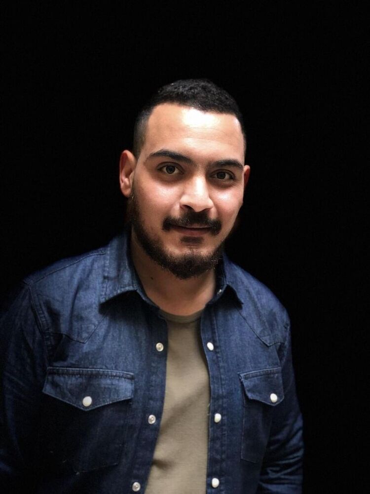  ,   Ilyas, 33 ,   ,   , c 