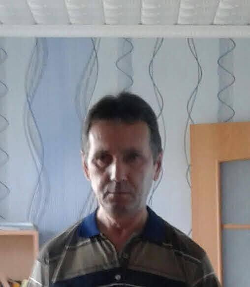  40558530  , 54 ,    