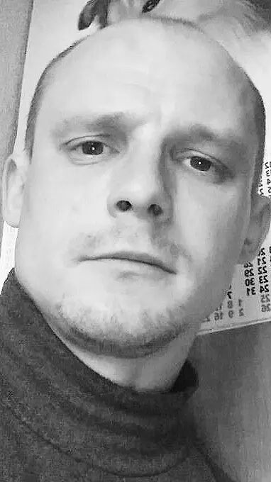  43550270  Pavel, 43 ,    -