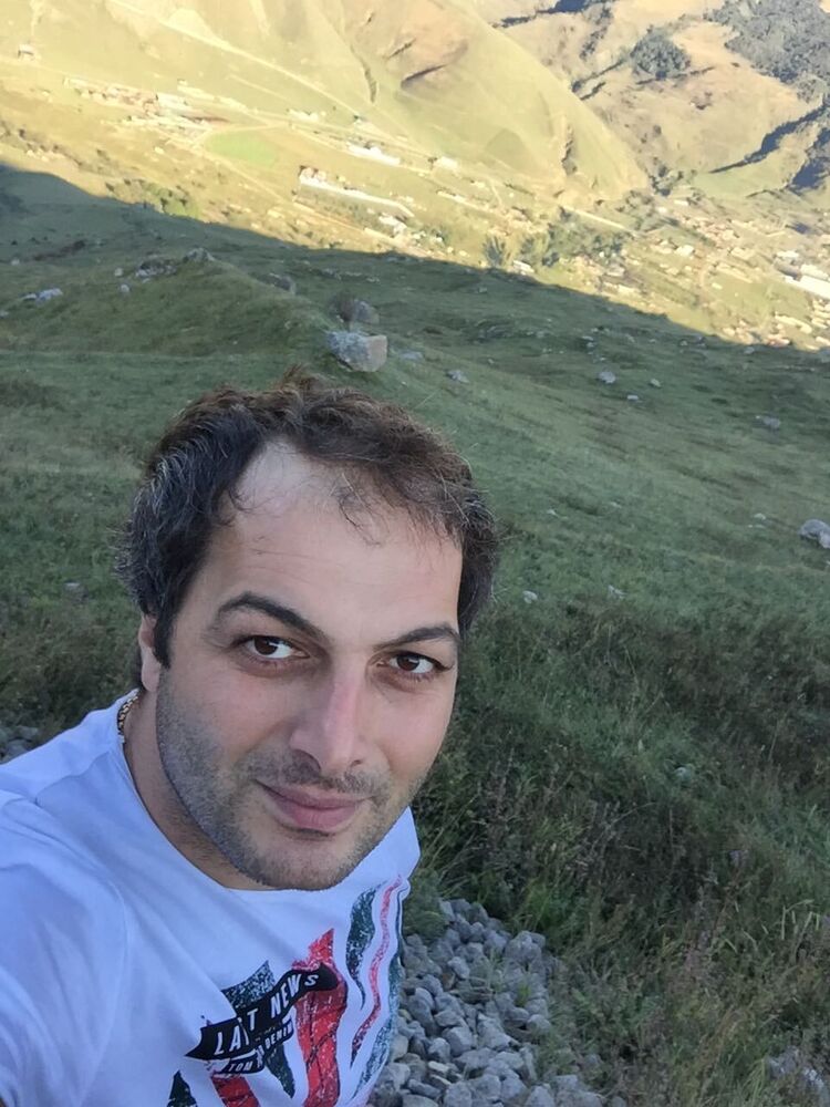  26609990  Ruslan, 38 ,    