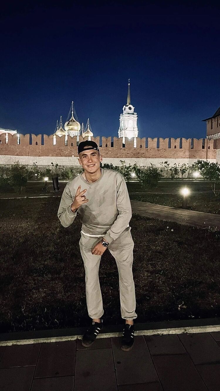  ,   Ilya, 23 ,   ,   , c 