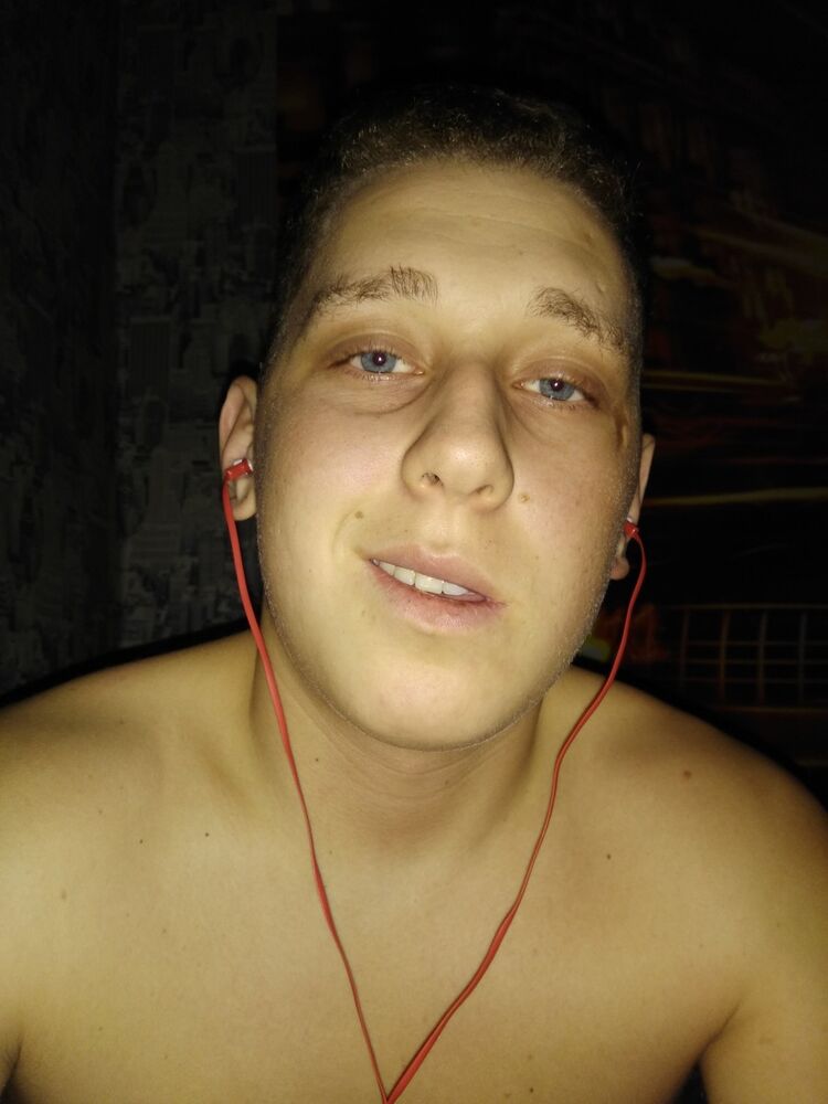  11331160  Alexandr, 27 ,    -