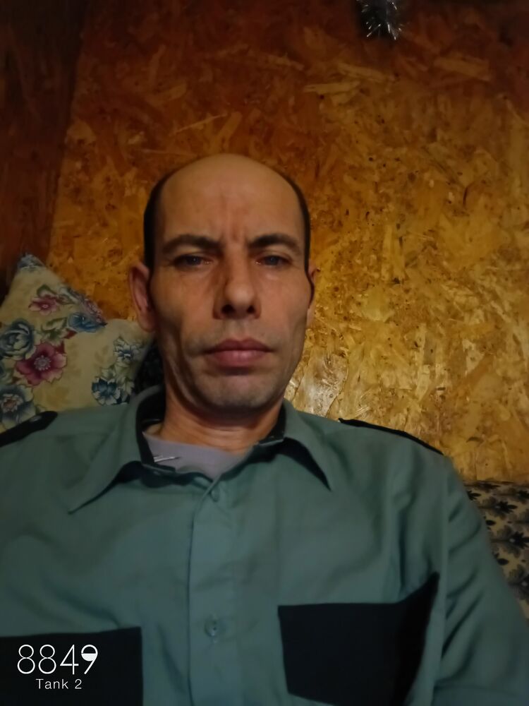  48823830  , 40 ,    