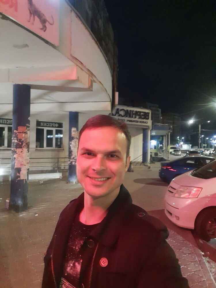  38672710  , 35 ,    