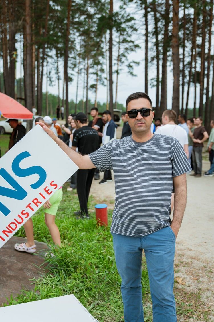  52983980  Ilham, 38 ,    