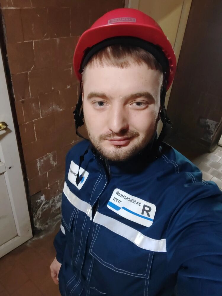  44605240  , 28 ,    