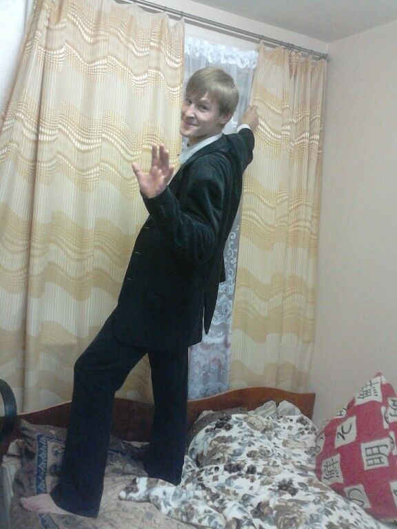  5446390  Daniel More, 34 ,    