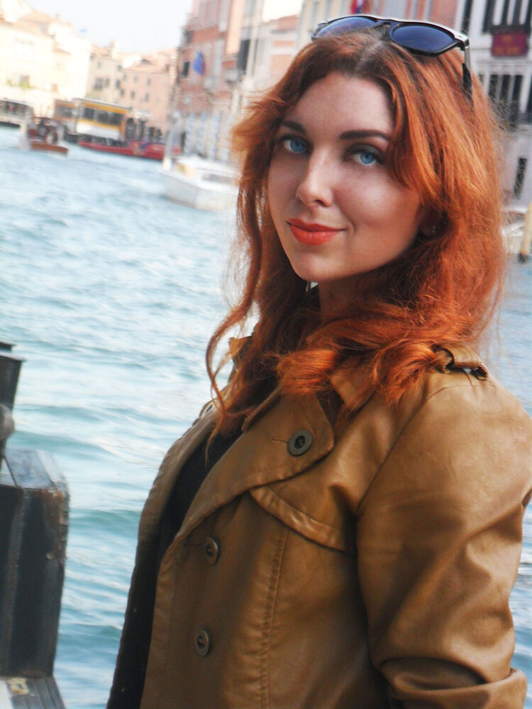  ,   Lana, 37 ,   ,   , c 