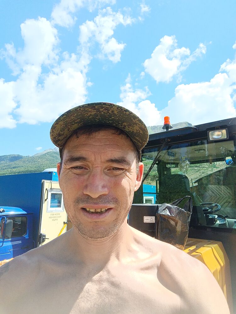  47318440  , 40 ,    