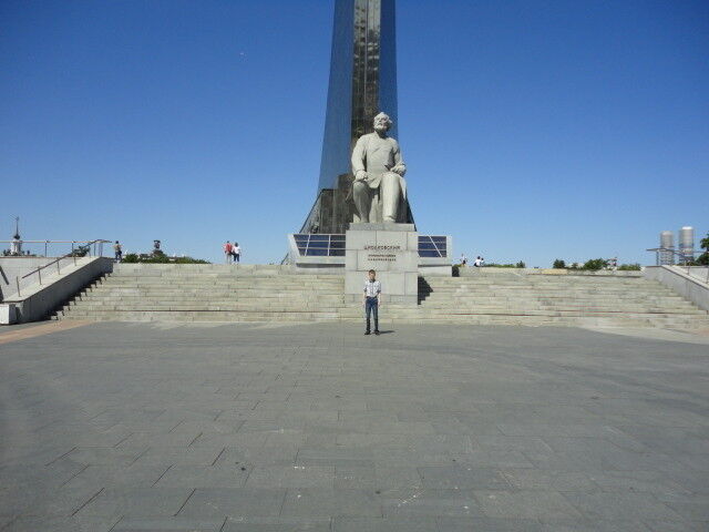  ,   Zhenya, 43 ,   ,   , c 