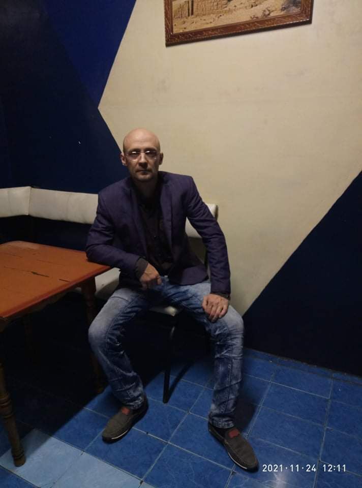  24751580  , 40 ,    