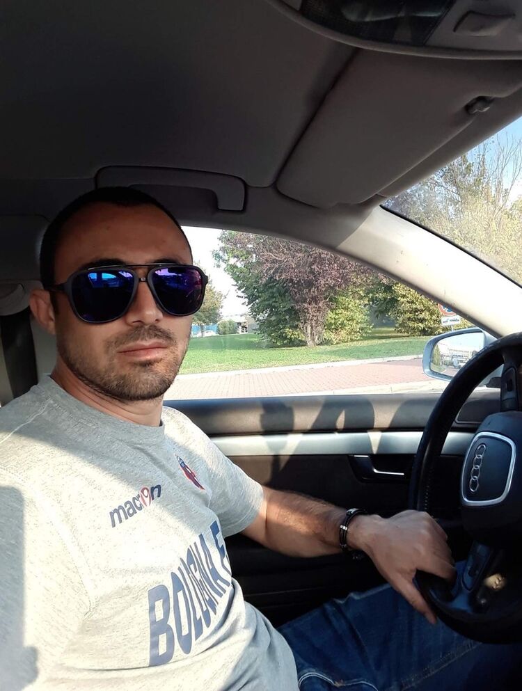 ,   Emil, 35 ,   ,   , c 