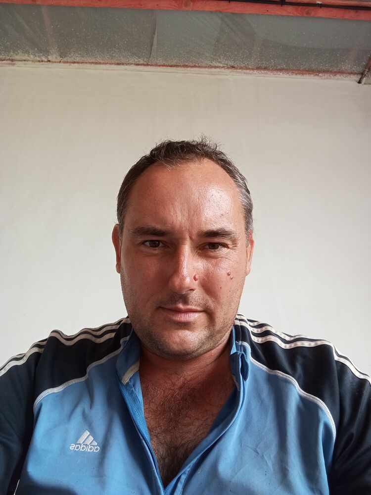  --,   , 40 ,     , c 