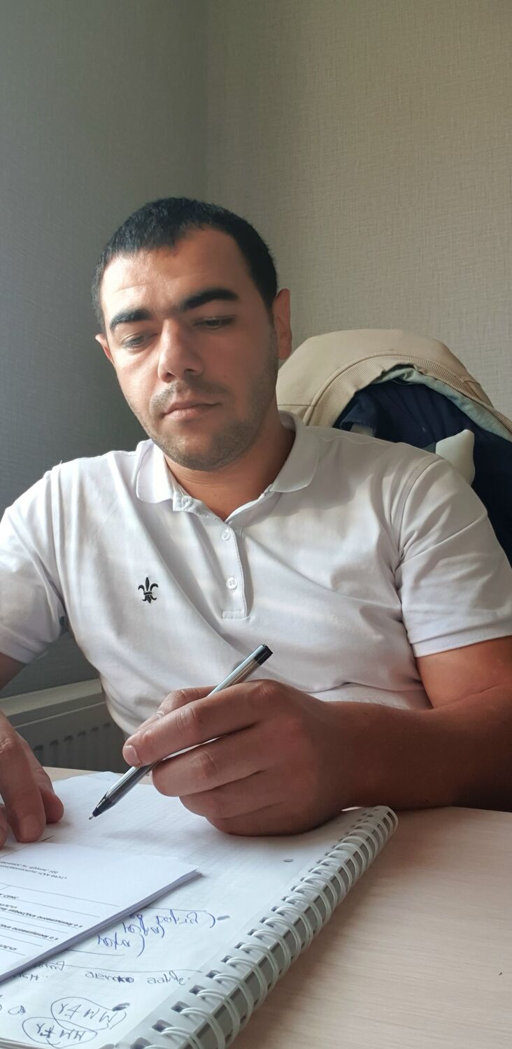  28867570  Armen, 34 ,    