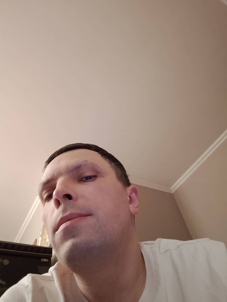  54218020  Alex, 41 ,    