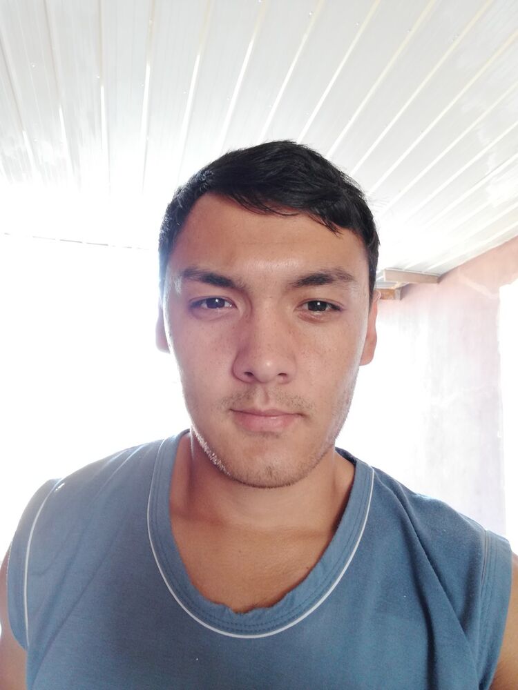  ,   Shoxruhhon, 28 ,   