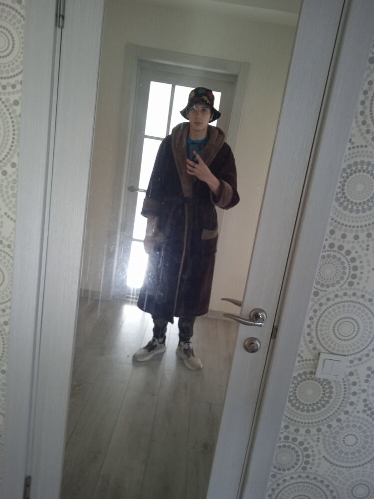  30933900  Nikita, 27 ,    