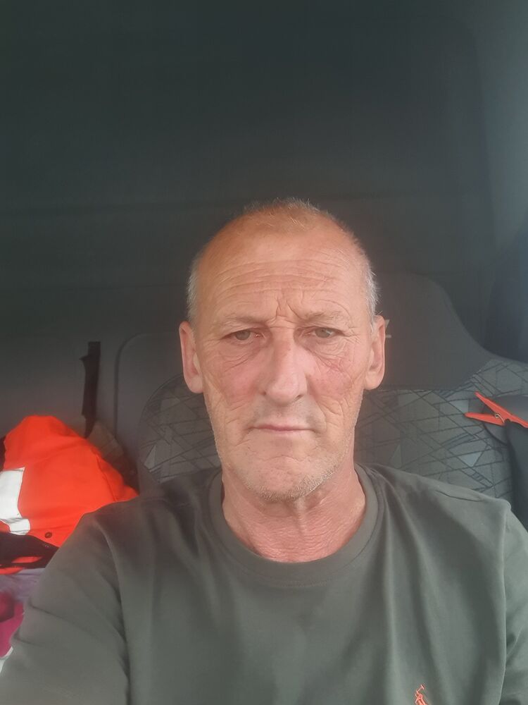  46100940  , 58 ,    