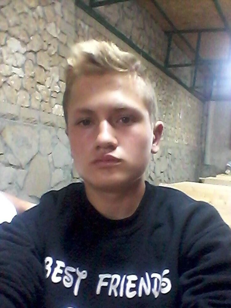  ,   Sergiu, 23 ,   ,   , c 