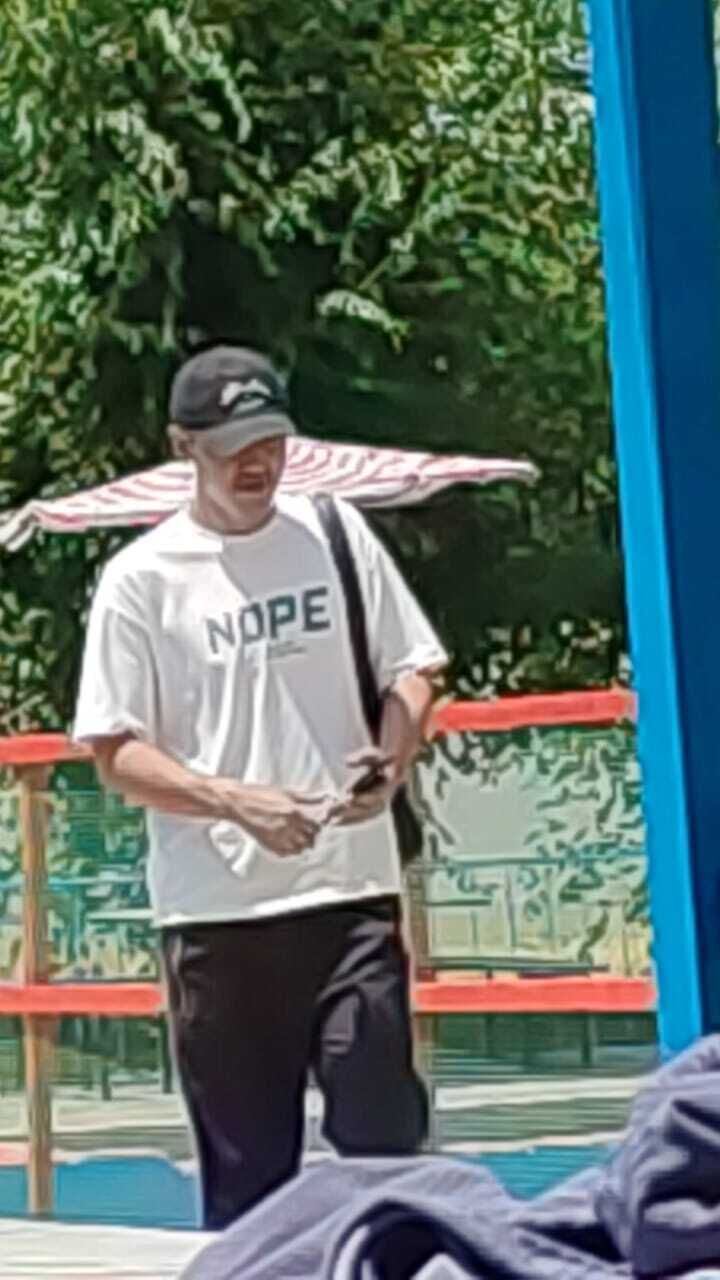  52720270  Sultan, 31 ,    -