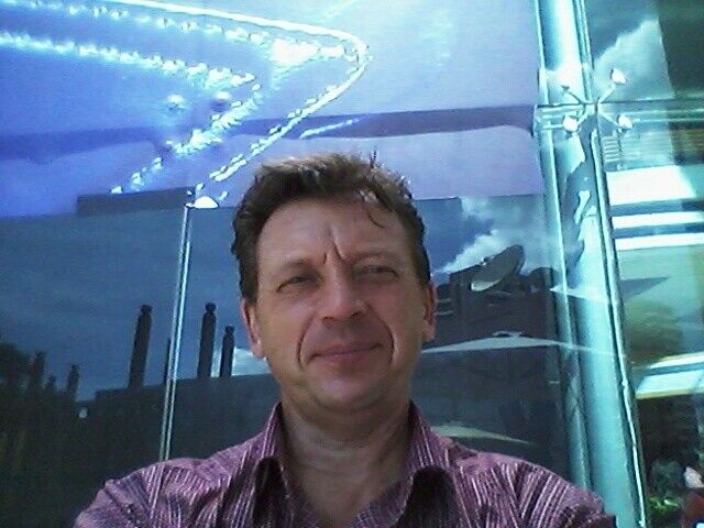  9412020  Aleks, 56 ,    