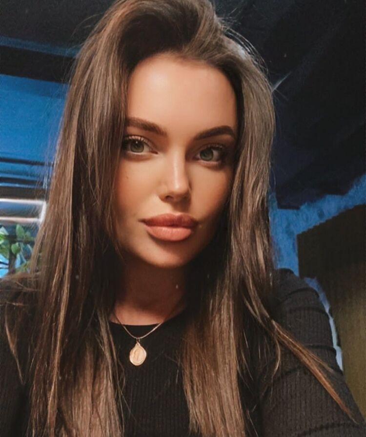  22765020  Amaliya, 31 ,    