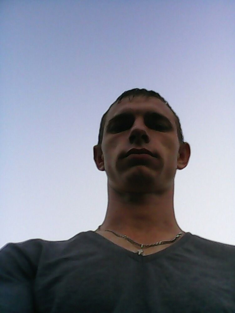  7655420  Genek, 34 ,    