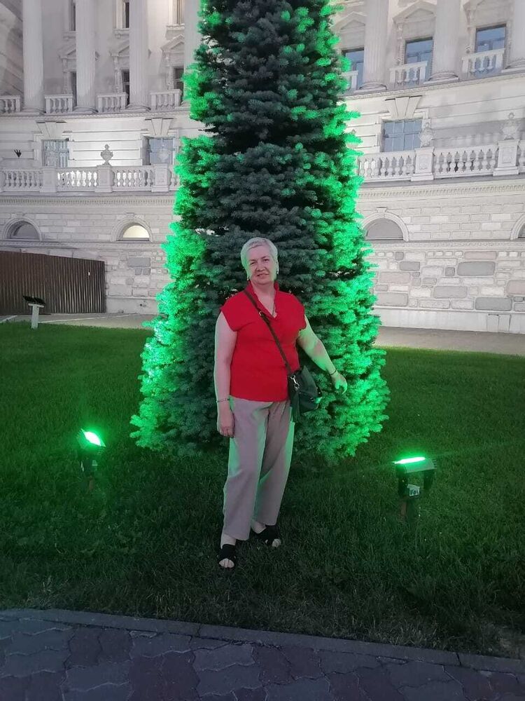  53767130  Anastasia, 52 ,    --