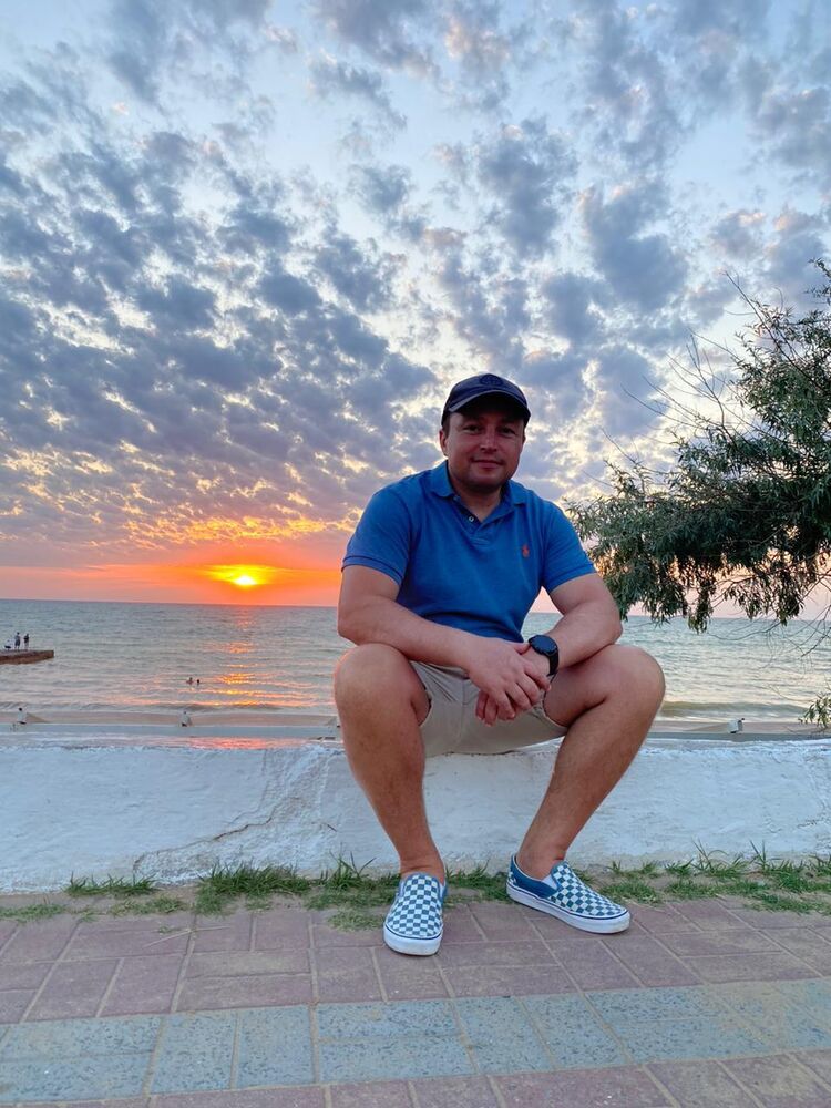  ,   Evgeny, 46 ,   ,   , c 
