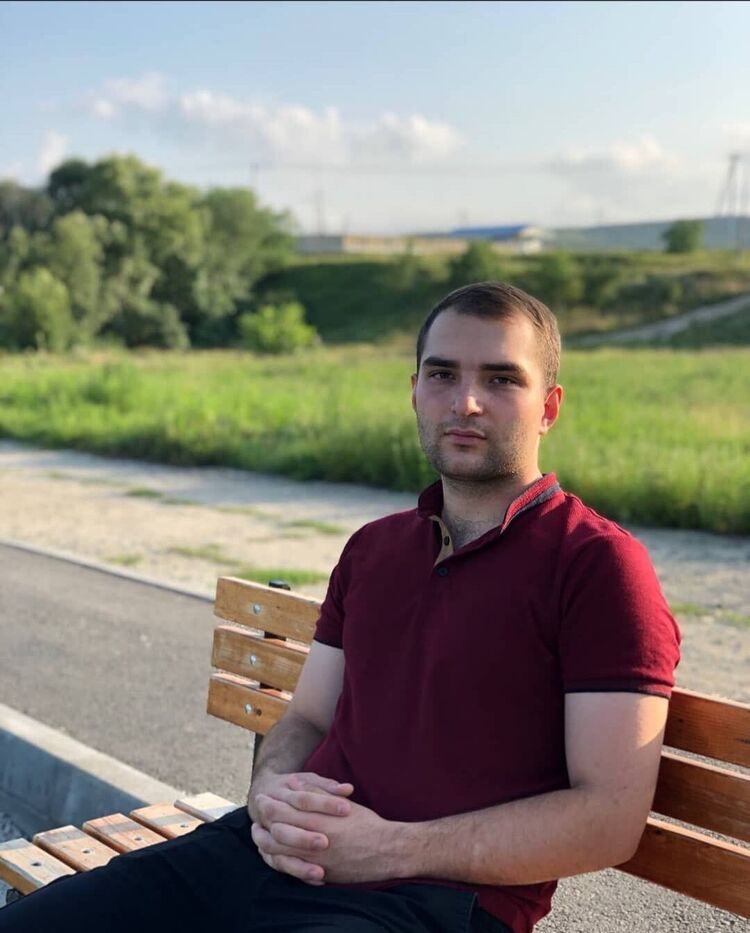  ,   Albert, 27 ,   ,   