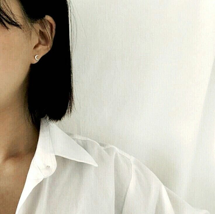  46832860  , 34 ,    