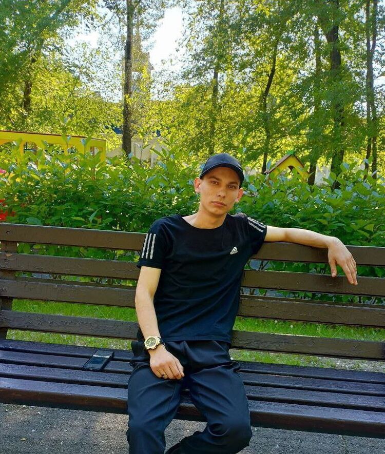  ,   Ilya, 25 ,   ,   , 
