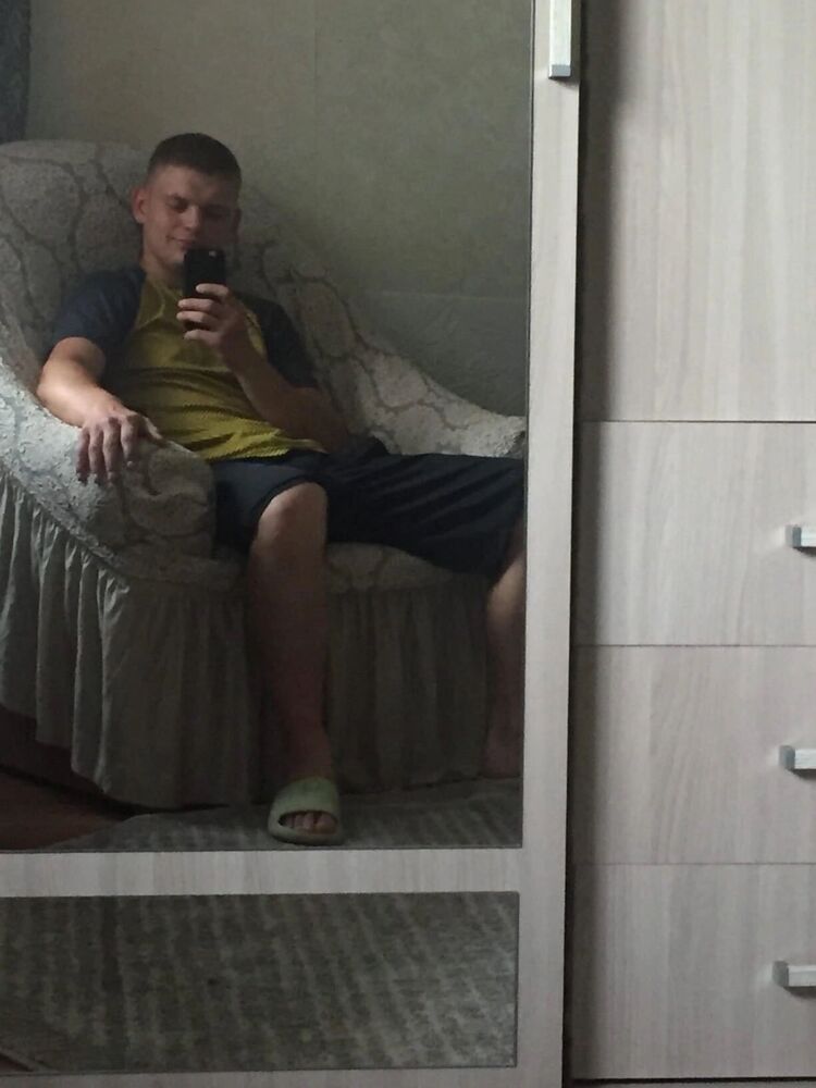  37529150  Dima, 23 ,    