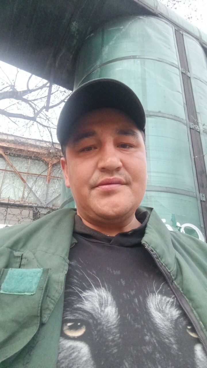  50933590  Alexander, 33 ,    