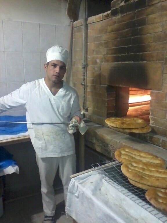  ,   Ruslan, 37 ,   ,   , c 