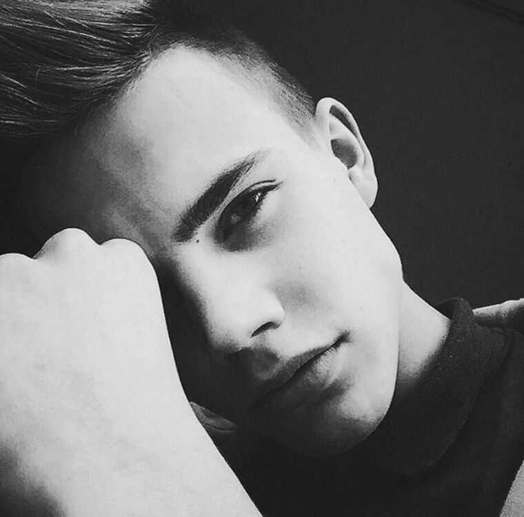 ���� 21585360 ����� ������, 23 ����, ���� ���������� � ����������