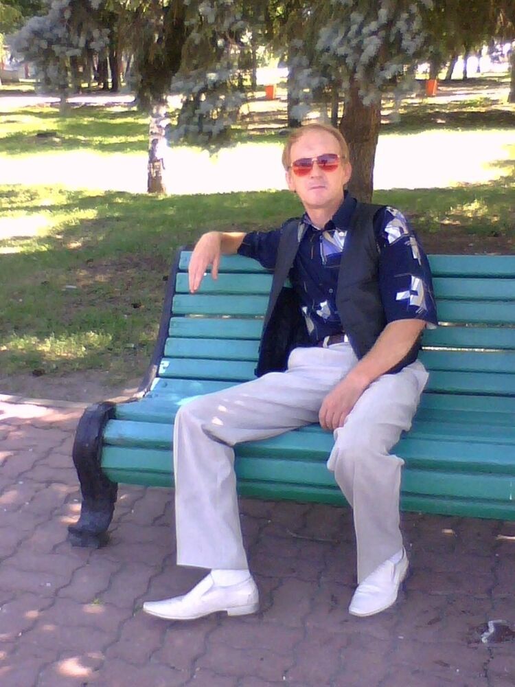  11018700  Egor, 48 ,    