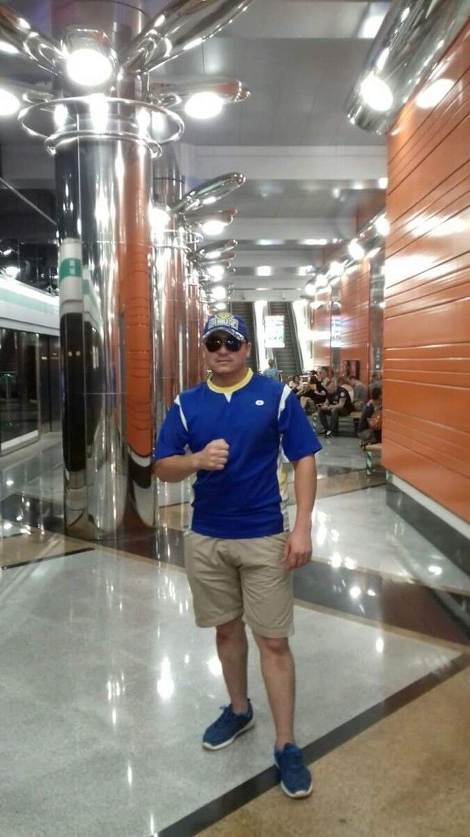  -,   Lochimbek, 32 ,   ,   , c 