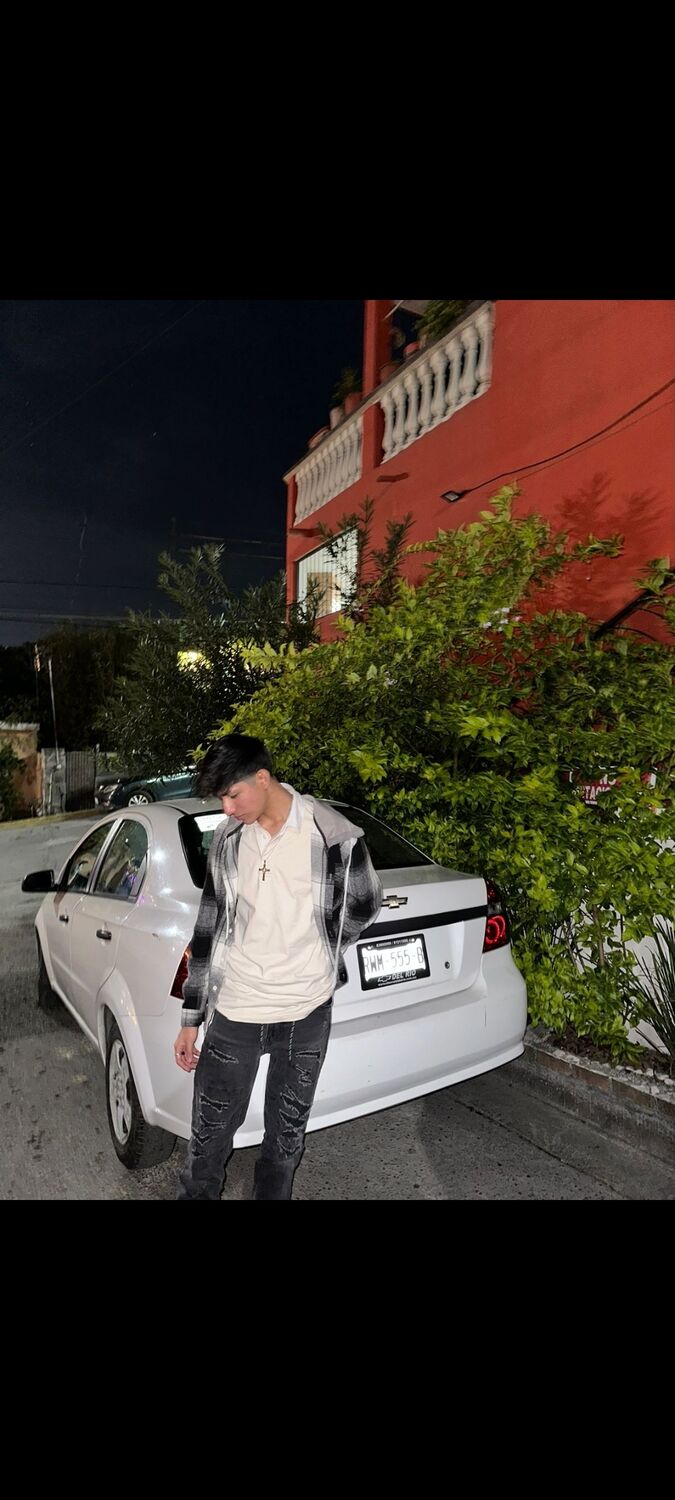  La Florida,   Angel, 23 ,   ,   